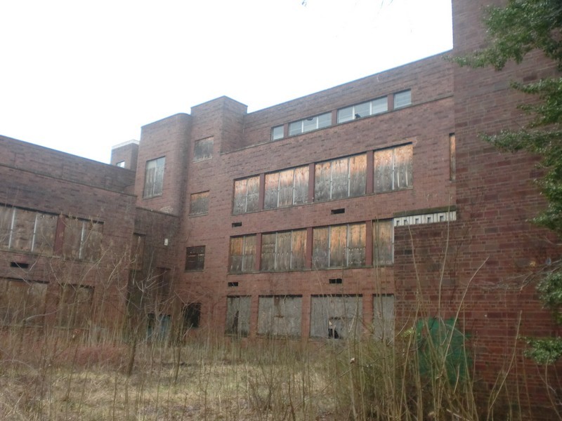 The Art/Deco School (Exterior)